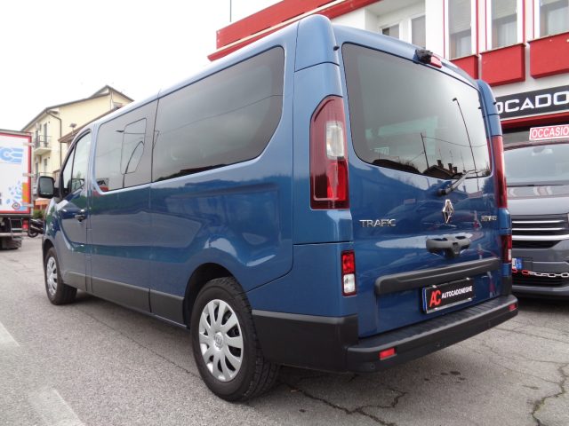 RENAULT Trafic usata, con Autoradio