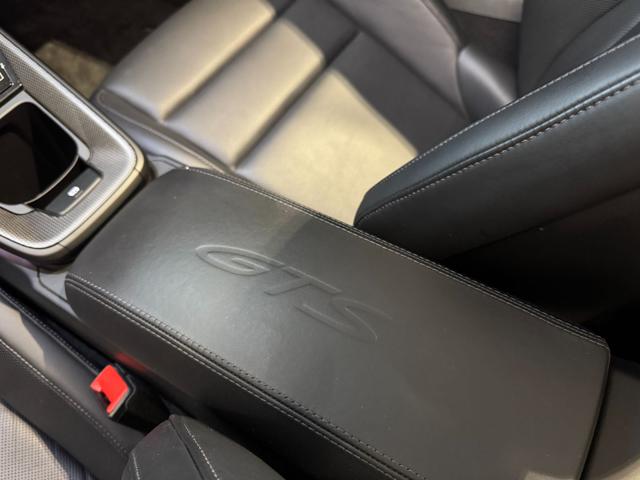 PORSCHE 992 usata, con Interni in pelle