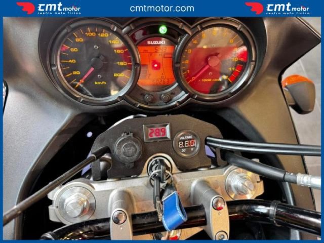 SUZUKI V-Strom 650 usata 12