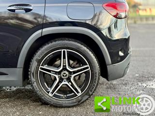 MERCEDES-BENZ GLA 200 usata, con Touch screen