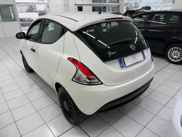 LANCIA Ypsilon usata, con Autoradio