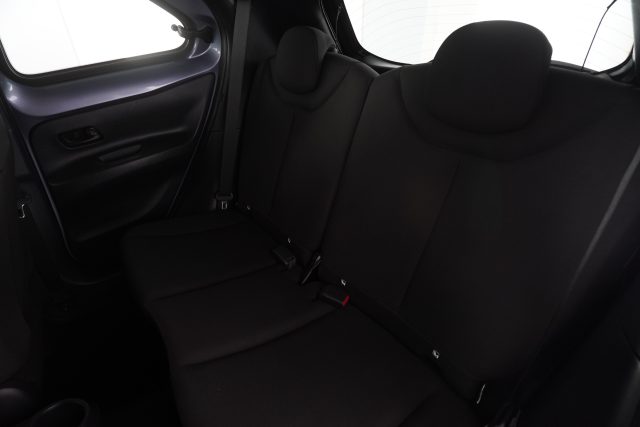 TOYOTA Aygo X usata 2