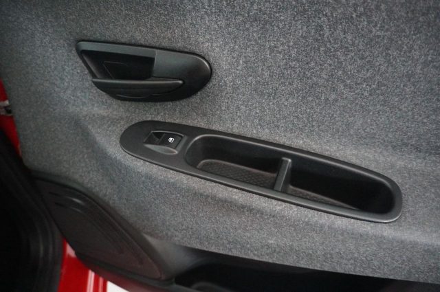 LANCIA Ypsilon usata 23