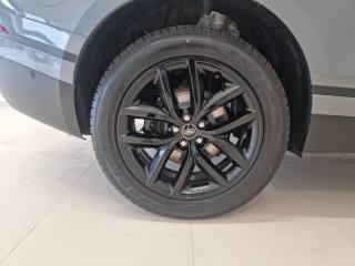 LAND ROVER Range Rover Velar usata, con Autoradio