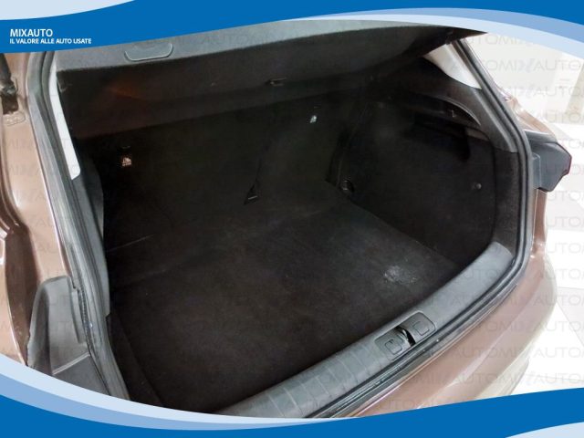 FIAT Tipo usata, con Volante in pelle