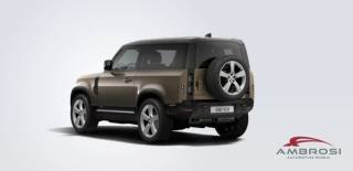 LAND ROVER Defender usata 2