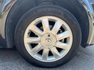 RENAULT Megane usata, con Specchietti laterali elettrici