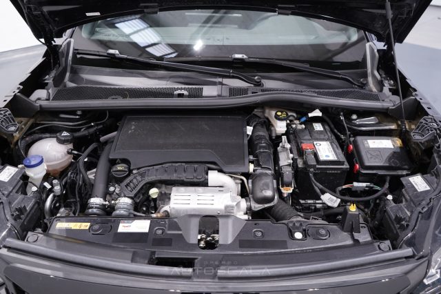 PEUGEOT 2008 usata 29
