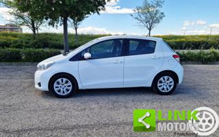 TOYOTA Yaris usata, con Alzacristalli elettrici