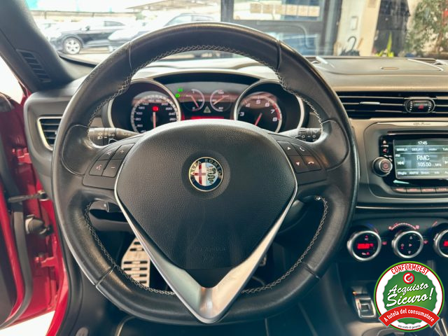ALFA ROMEO Giulietta usata, con Volante in pelle