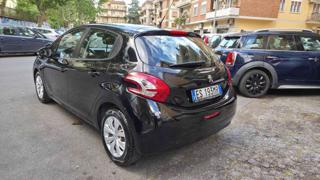 PEUGEOT 208 usata, con Autoradio