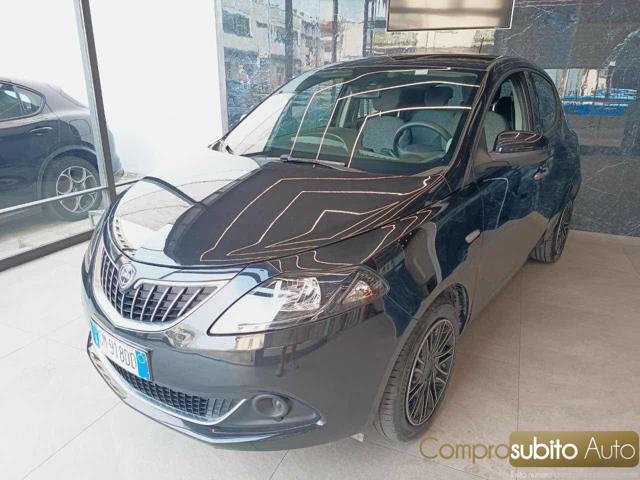 LANCIA Ypsilon usata, con Airbag