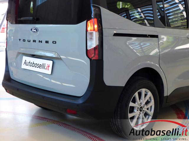 FORD Tourneo Courier usata, con Sensori di parcheggio posteriori