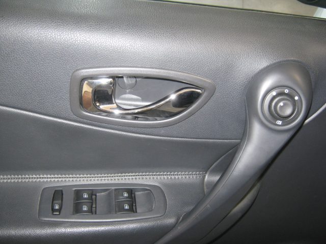 RENAULT Koleos usata, con Sensori di parcheggio posteriori