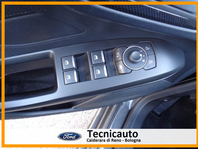 FORD Focus usata, con Specchietti laterali elettrici