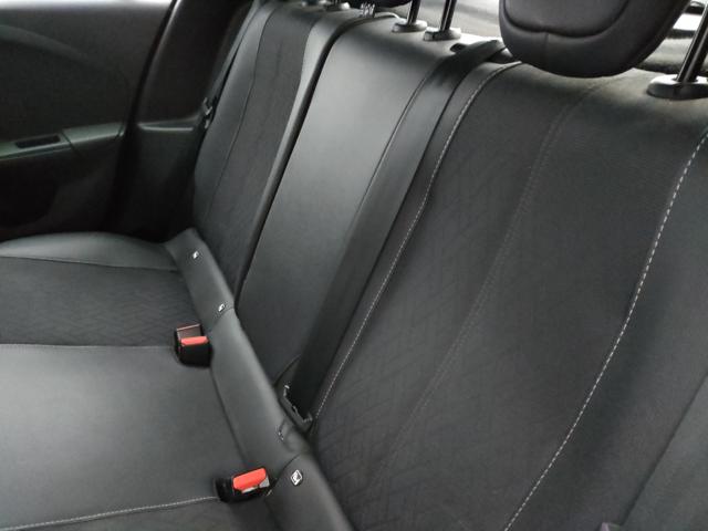 OPEL Corsa usata, con Volante in pelle