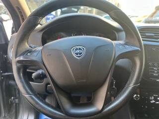 LANCIA Delta usata, con USB