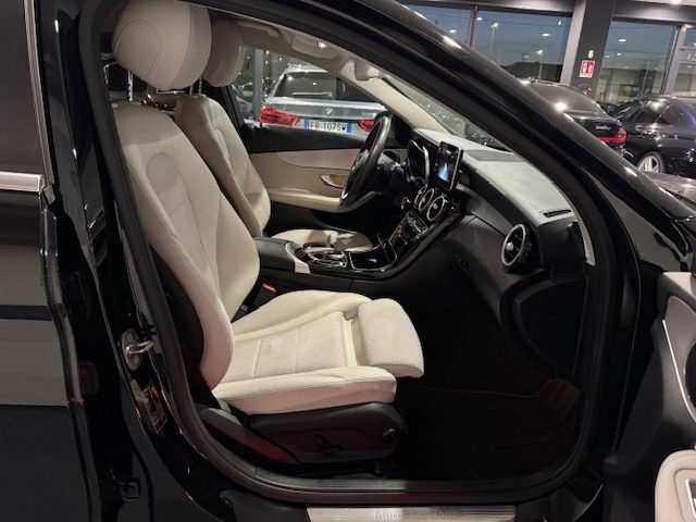 MERCEDES-BENZ C 220 usata, con Lettore CD
