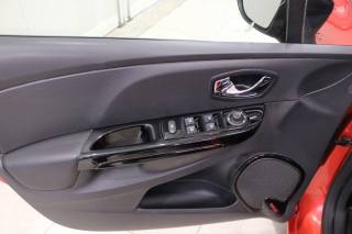 RENAULT Clio usata, con Volante in pelle