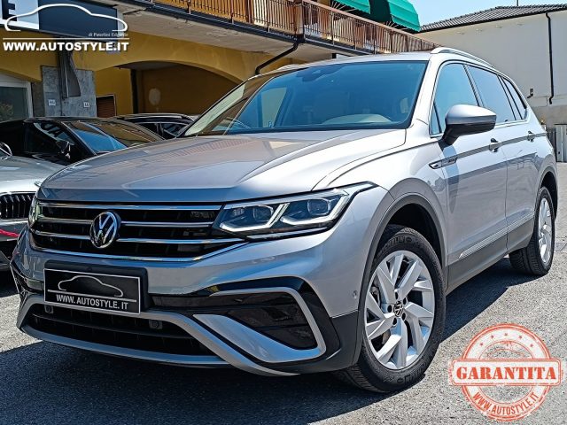VOLKSWAGEN Tiguan Allspace usata, con USB