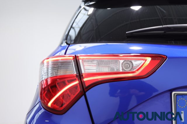 TOYOTA Yaris usata 40