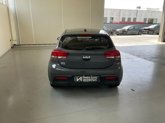 KIA Rio usata, con Autoradio