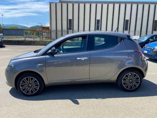 LANCIA Ypsilon usata, con MP3