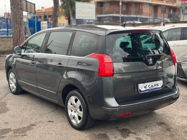 PEUGEOT 5008 usata, con Autoradio
