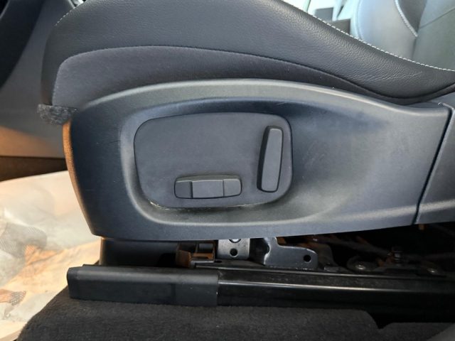 JAGUAR F-Pace usata, con Specchietti laterali elettrici