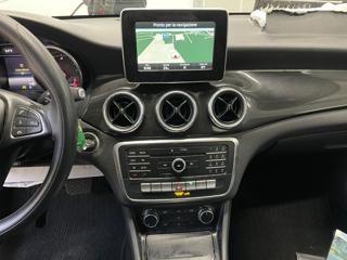 MERCEDES-BENZ CLA 180 usata, con USB