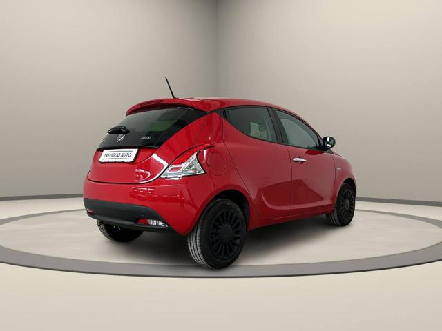 LANCIA Ypsilon usata, con Autoradio