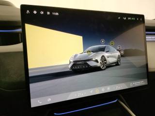 LOTUS Emeya usata, con Bracciolo