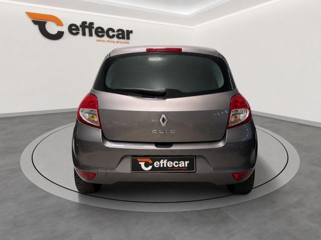 RENAULT Clio usata, con Alzacristalli elettrici