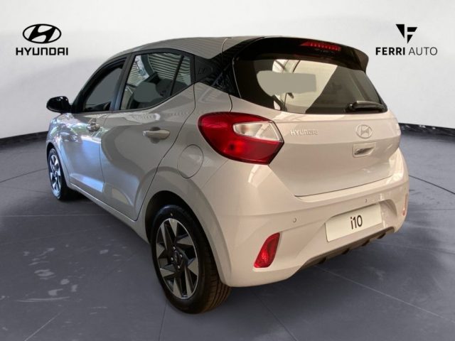 HYUNDAI i10 usata, con Airbag laterali