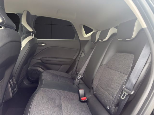 RENAULT Captur usata, con Sistema di navigazione