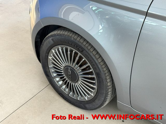 FIAT 500e usata, con Volante multifunzione