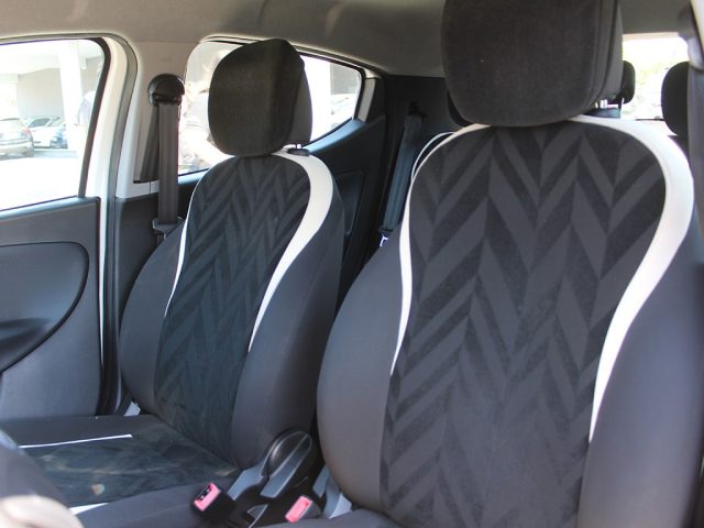 LANCIA Ypsilon usata, con Controllo trazione