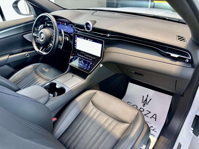 MASERATI Grecale usata, con Interni in pelle