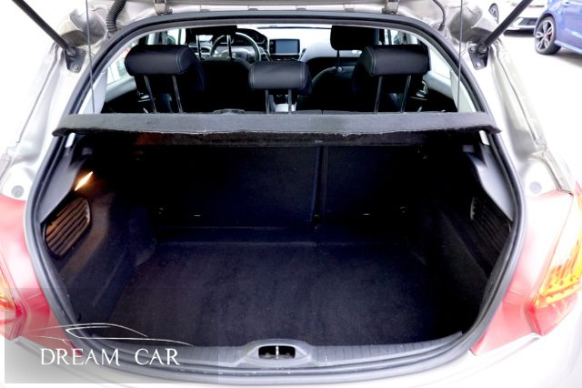 PEUGEOT 208 usata, con Fendinebbia