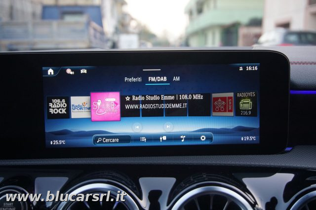 MERCEDES-BENZ CLA 220 usata, con Controllo elettronico della corsia