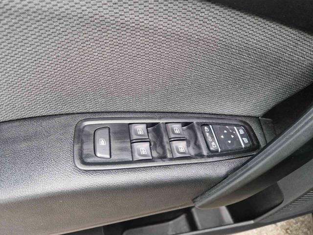 RENAULT Kangoo usata, con USB