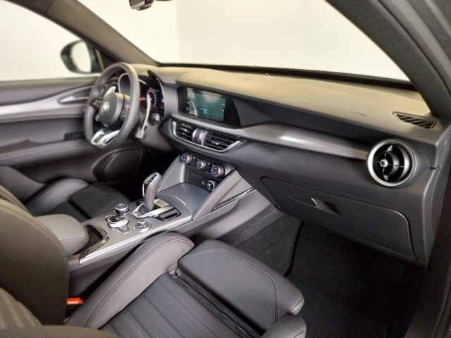 ALFA ROMEO Stelvio usata, con Sistema di navigazione