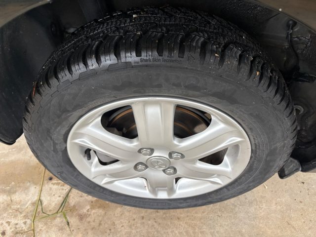 TOYOTA iQ usata, con Vivavoce