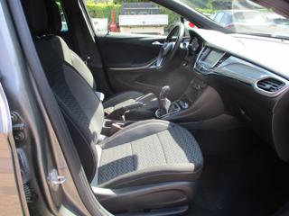 OPEL Astra usata, con Sedile posteriore sdoppiato