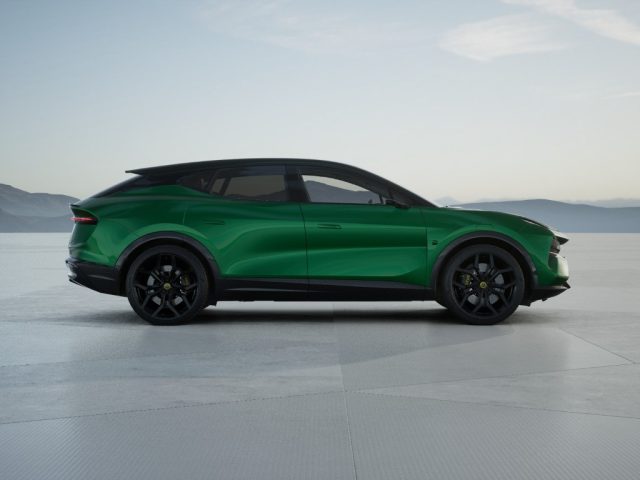 LOTUS Eletre usata, con Boardcomputer