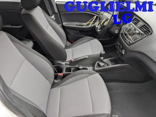 HYUNDAI i20 usata 24