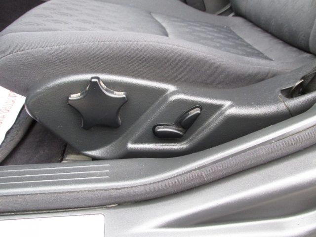 MERCEDES-BENZ C 200 usata 37