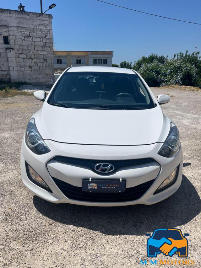 HYUNDAI i30 usata, con Airbag