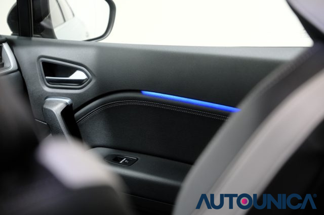 RENAULT Captur usata, con Telecamera per parcheggio assistito