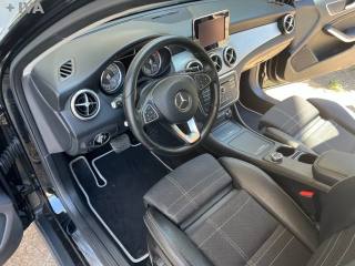MERCEDES-BENZ GLA 200 usata 10